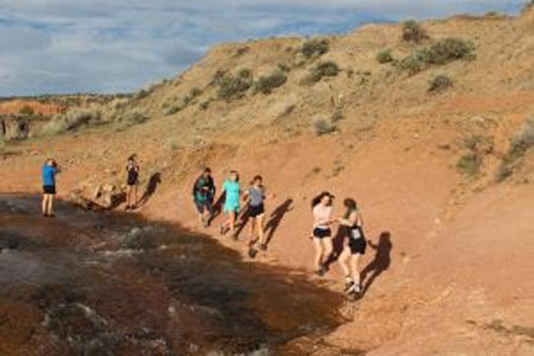 winterberry students on deer hill hike